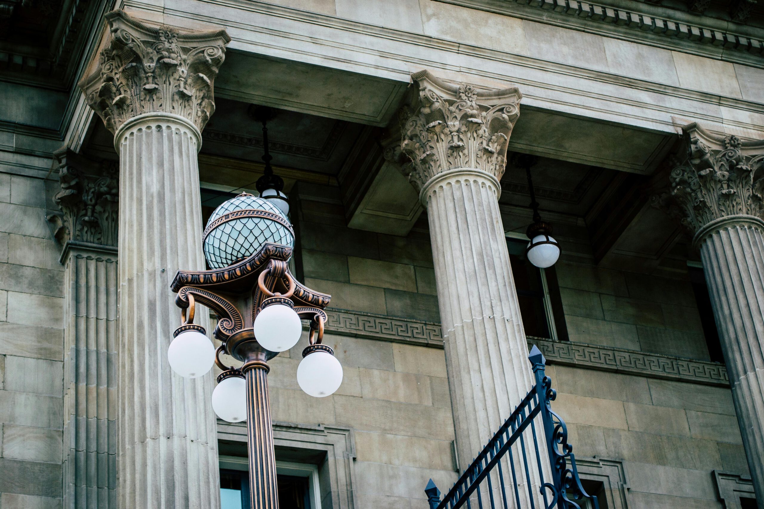 courthouse pillars